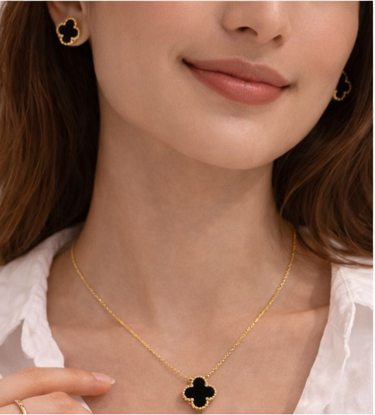 White & Gold Clover Pendant & Stud Set