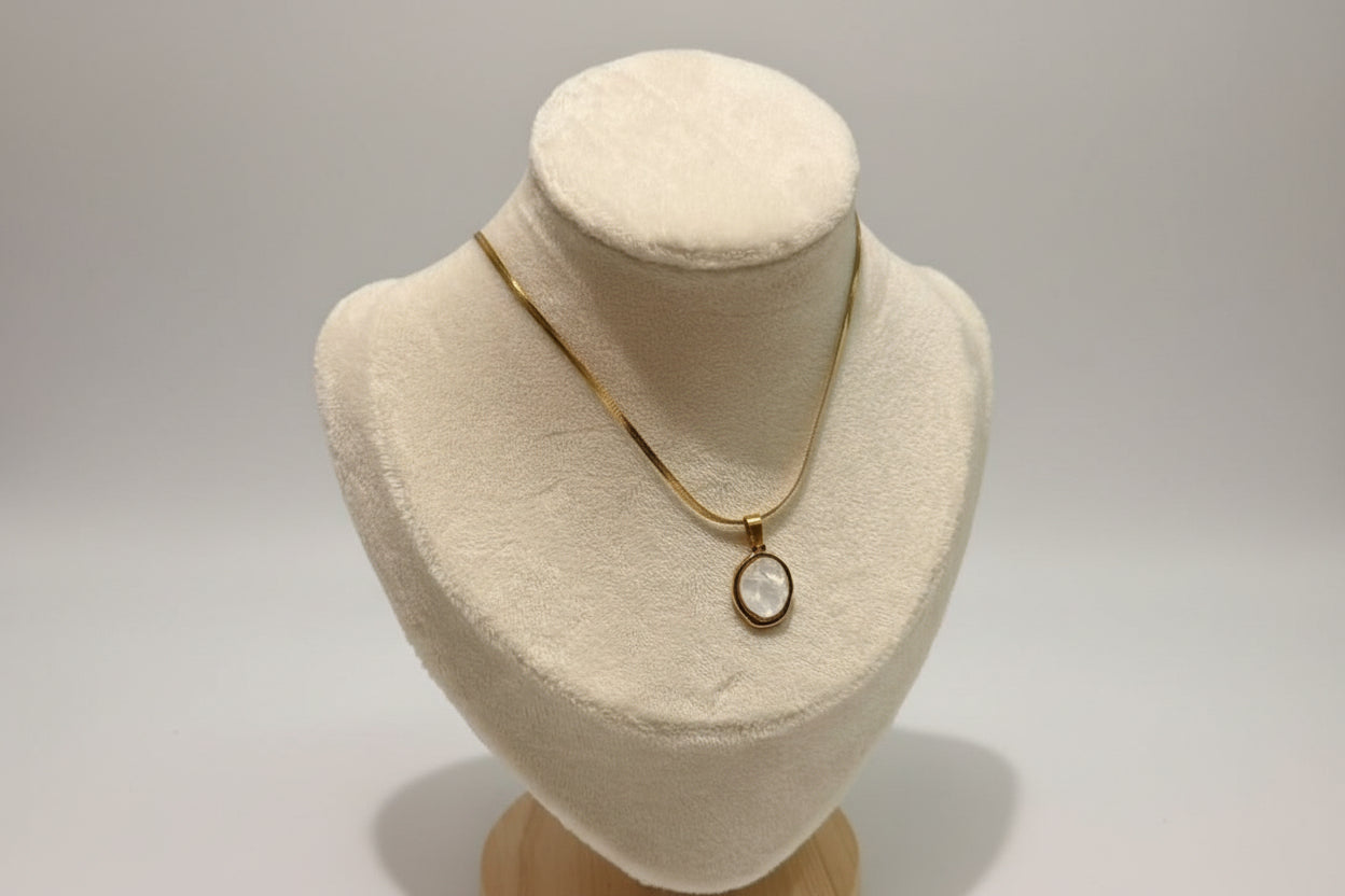 Minimal Oval Pearl Pendant Necklace – Gold Finish | Anti-Tarnish