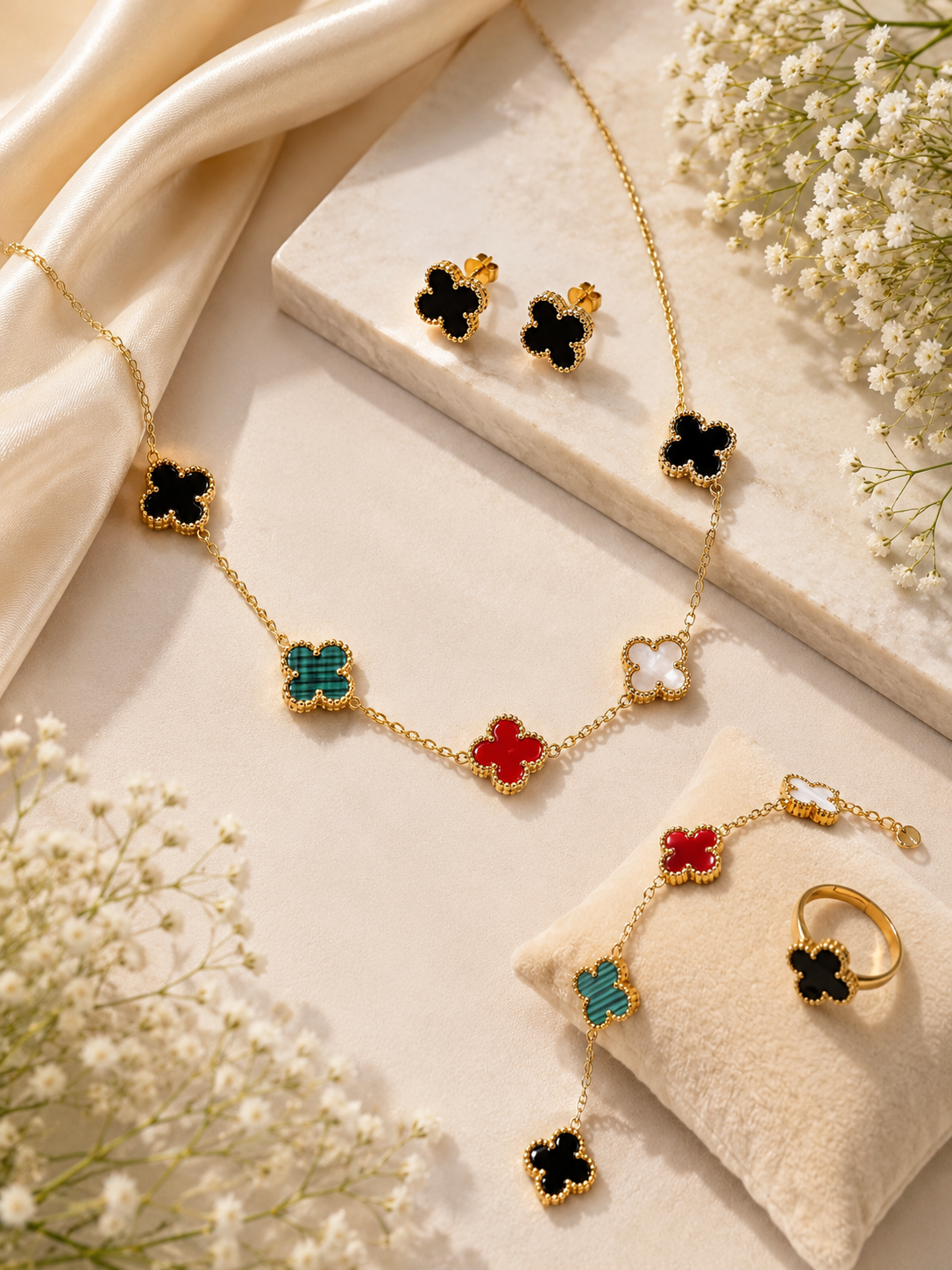 Multicolor Clover Jewellery Set of 4
