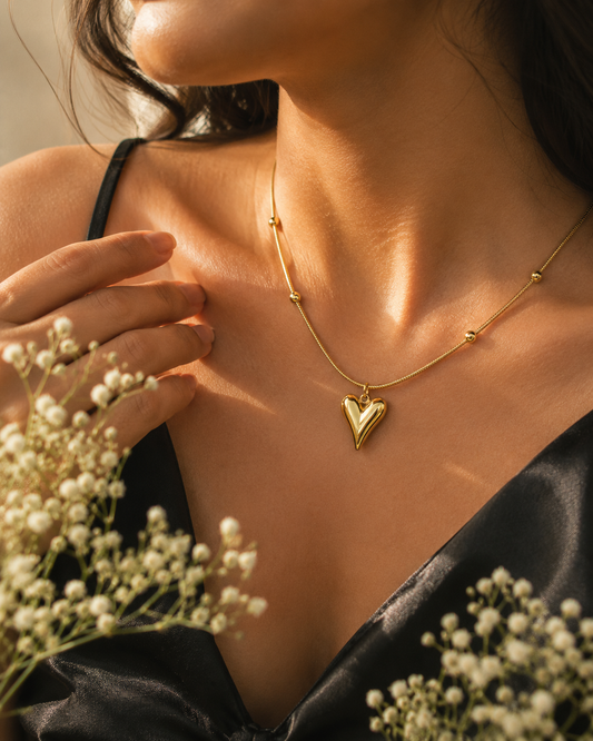 Valentina Heart Station Necklace 18K gold-plated finish | Luxe Collection | Timeless Elegance | Everyday Luxury