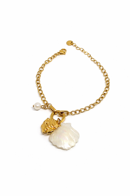 Shell Charm Chain Bracelet