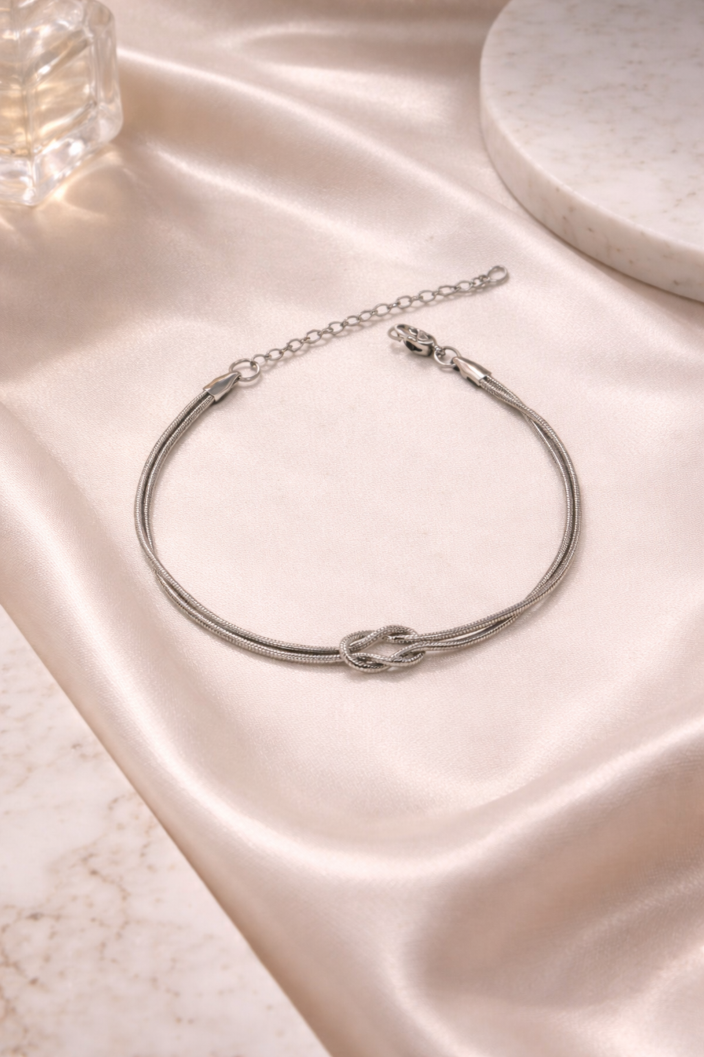 Infinity Knot Chain Bracelet (Gold & Silver)