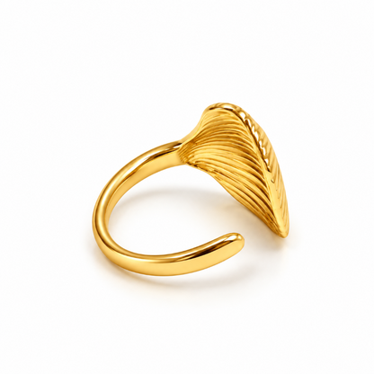 Sienna Gold Sculpted Shell Ring