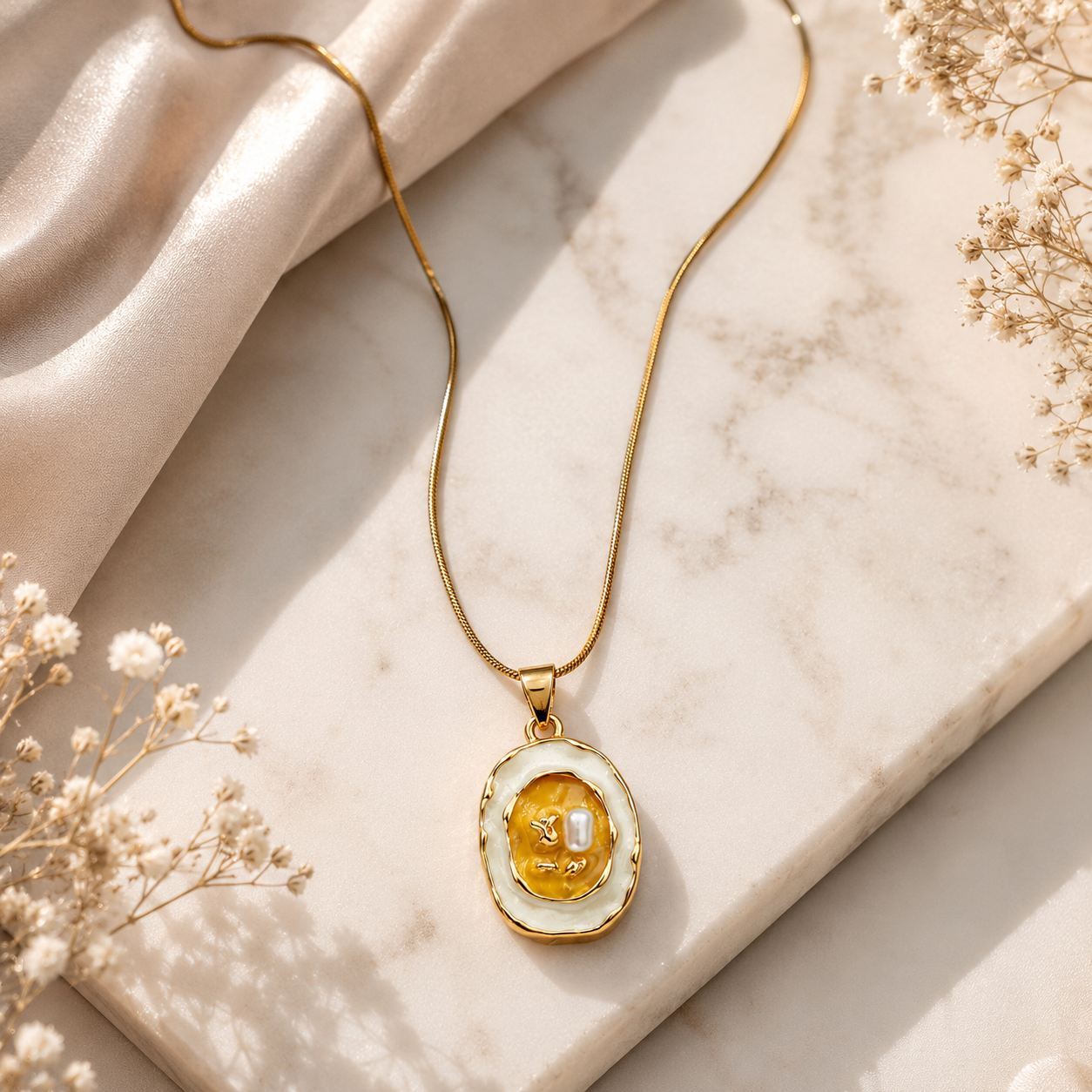 Amber Glow Pendant Necklace