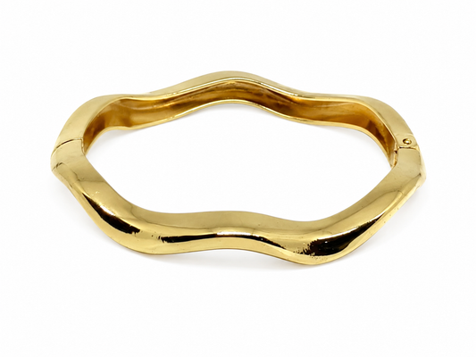 Golden Wave Sculpt Bangle