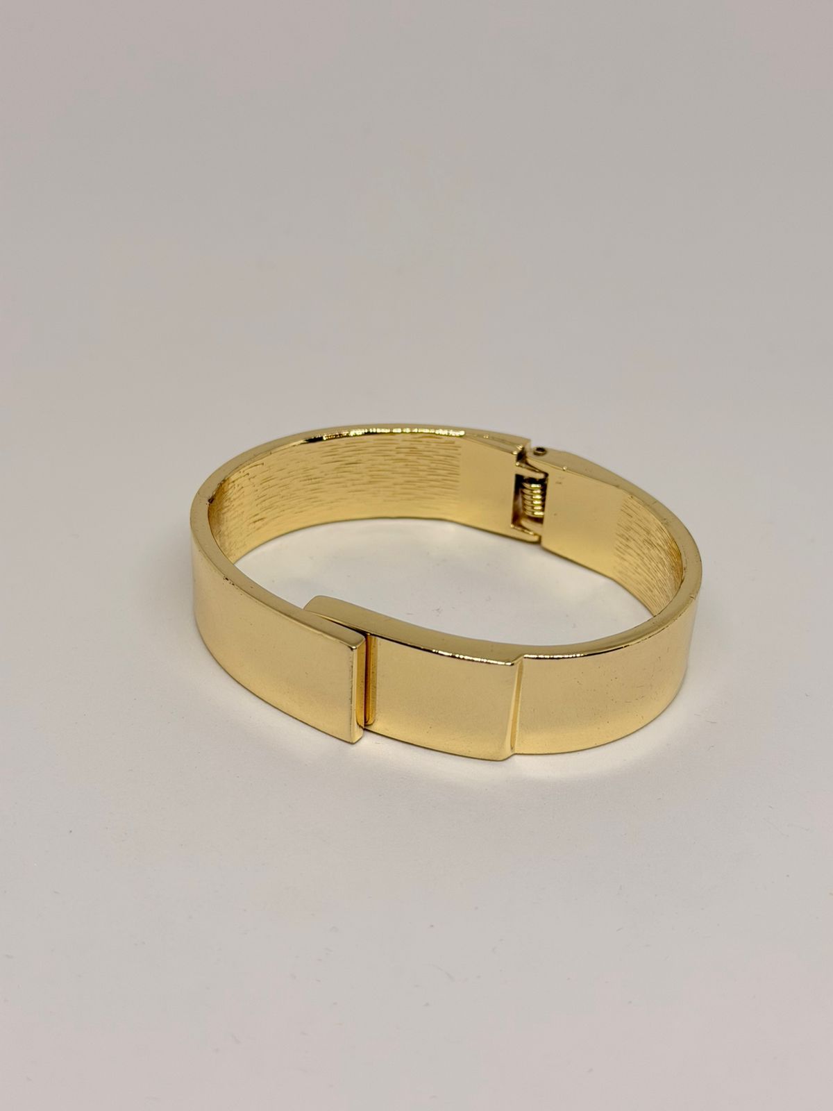 Gold Hinged Cuff Bracelet (Anti-Tarnish)