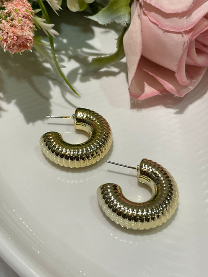 Retro Ribbed Hoops Earrings