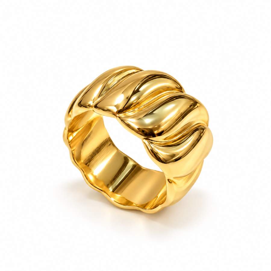 Bella Gold Twist Ring