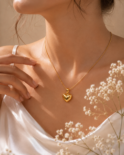 Classic Heart Gold Pendant Necklace (Anti-Tarnish)