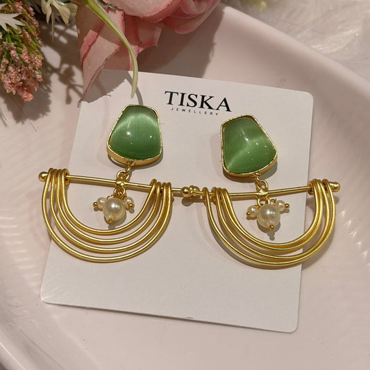 Emerald Glow Pearl Arch Earrings