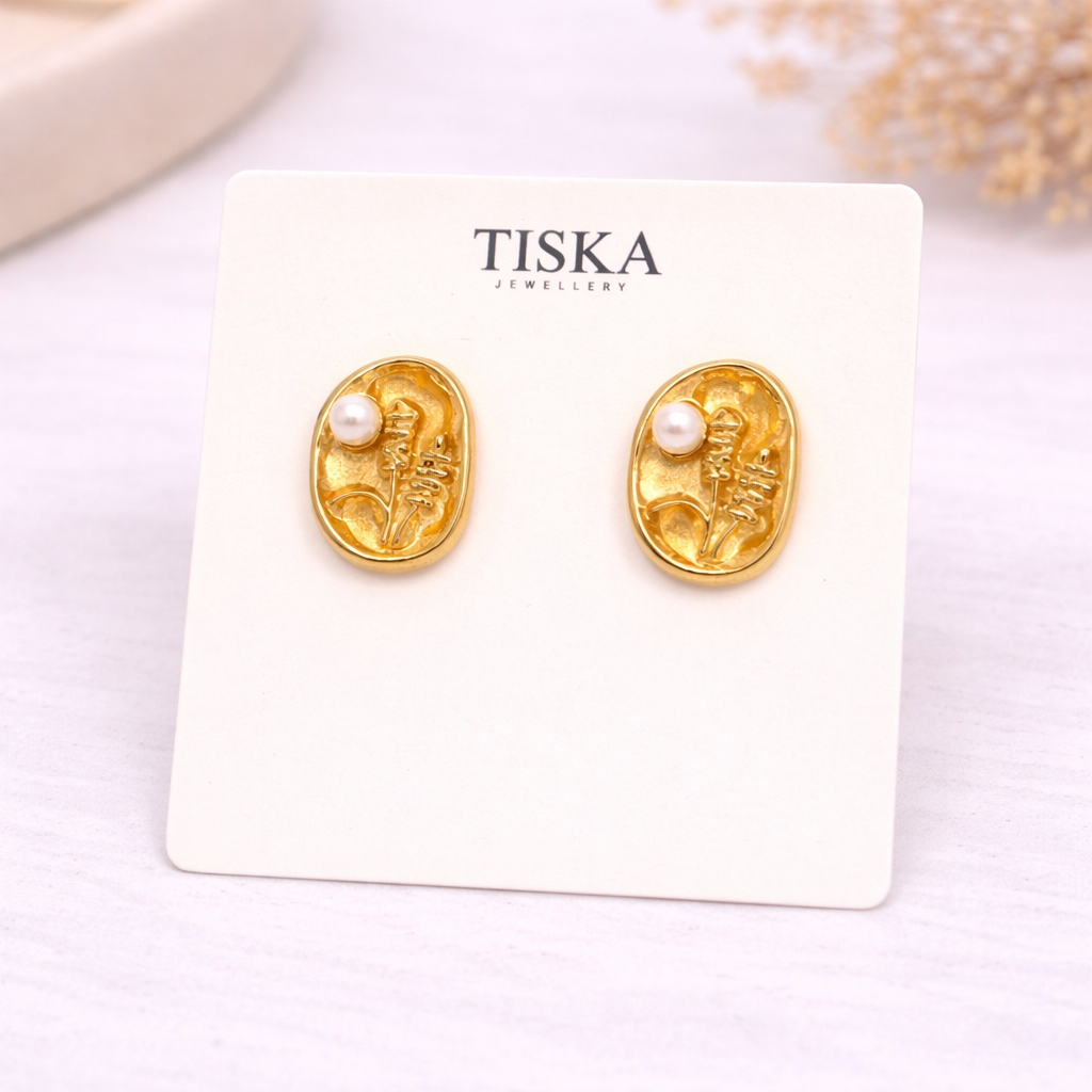 Pearl Muse Gold Stud Earrings