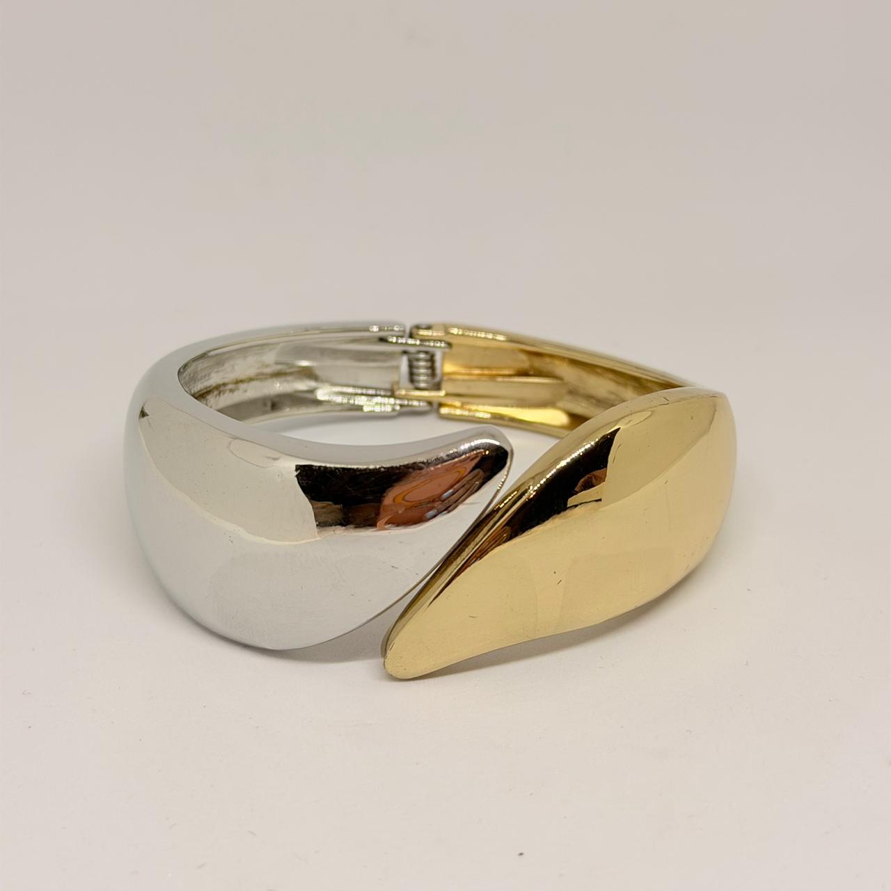 Dual Tone Sculpted Cuff Bracelet (Anti Tarnish)