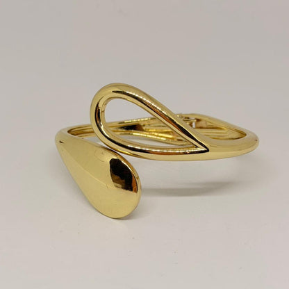 Golden Fluid Cuff Bracelet (Anti Tarnish)