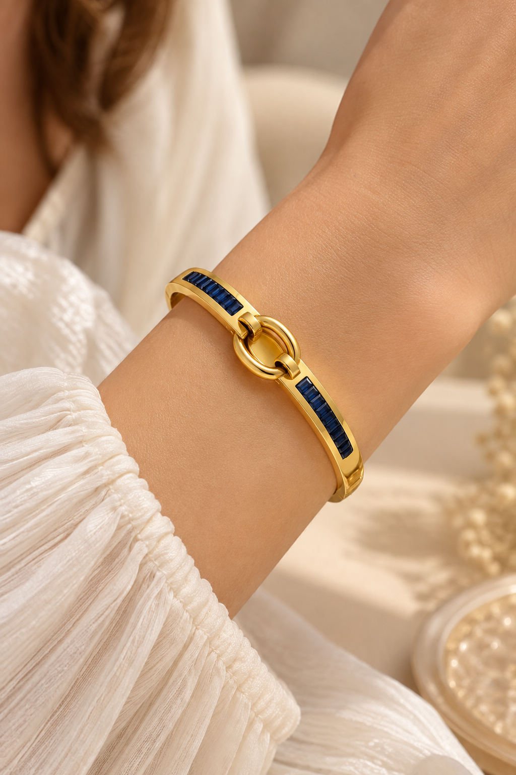 Noir Link Luxe Bangle