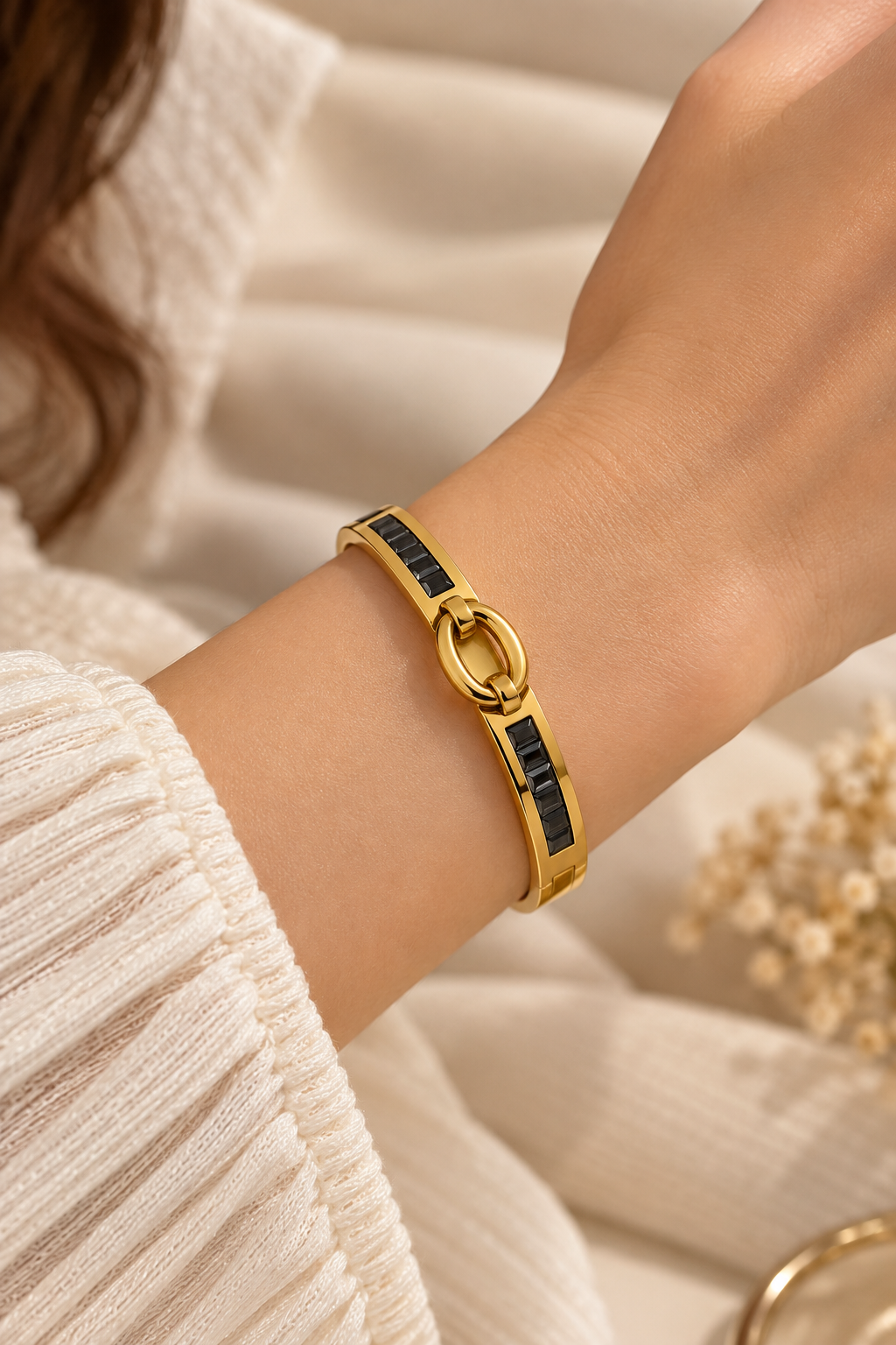 Noir Link Luxe Bangle