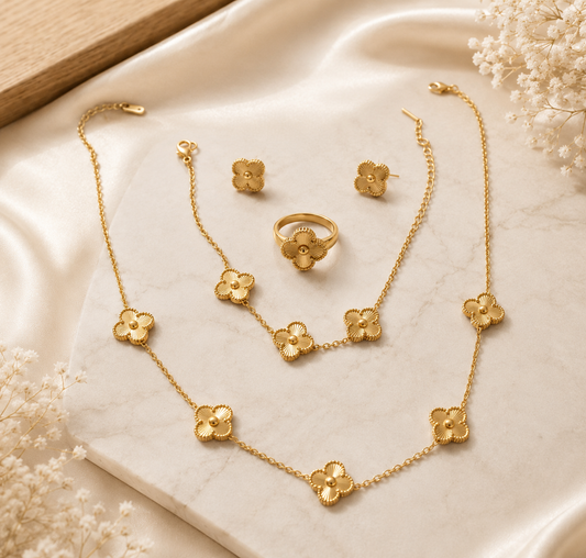 Royal Gold Clover Jewellery Set of 4