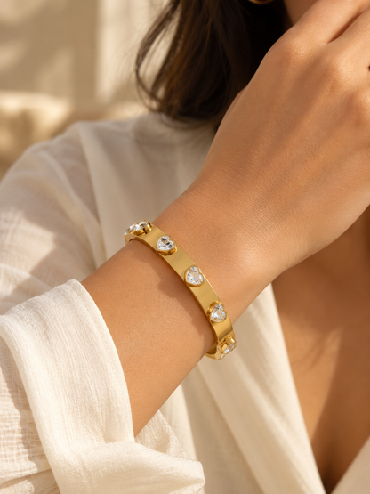 Amora Heart Gold Bangle  (Anti tarnish) | Stainless Steel