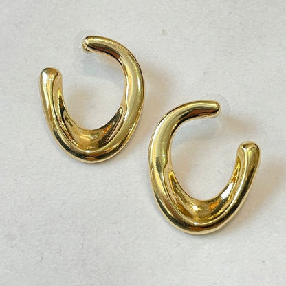 Bold Wave Gold Hoop Earrings (Anti Tarnish)