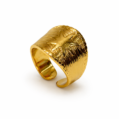 Star Textured Statement Ring