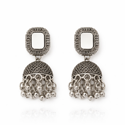 Sheesha Noor Classic Jhumka Earrings