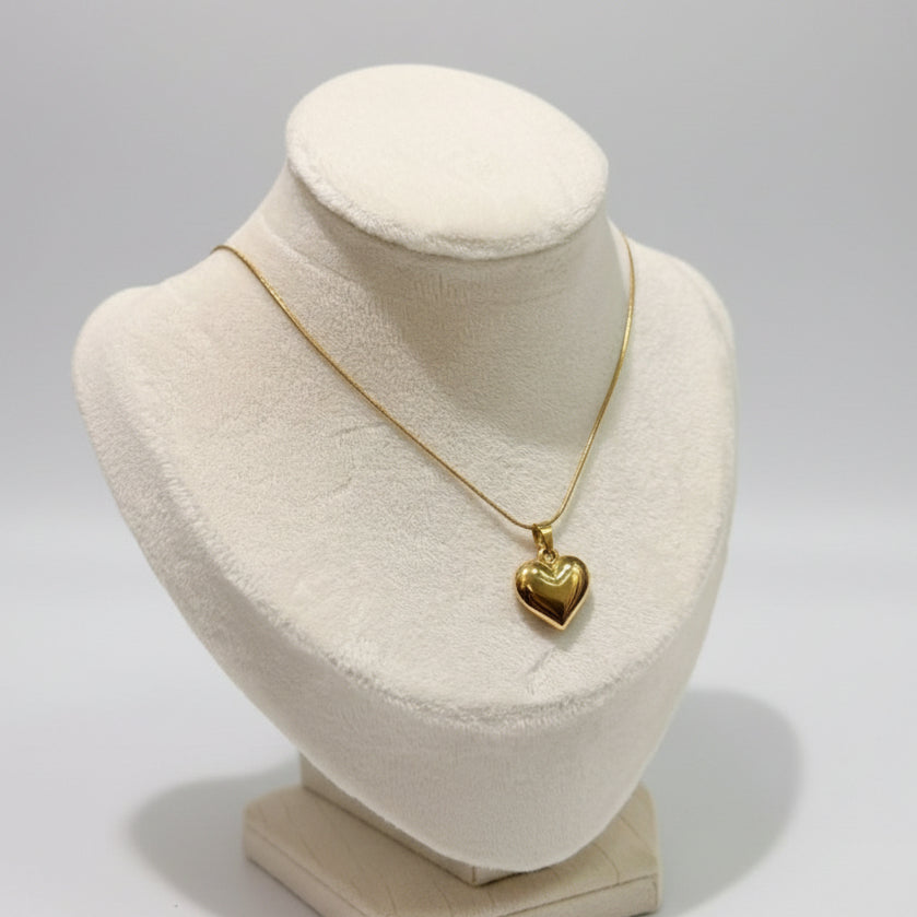 Classic Heart Gold Pendant Necklace (Anti-Tarnish)