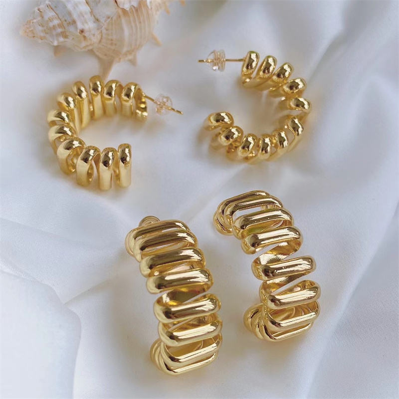 Tiska 18K Gold Plated Bold hoop Earrings (Anti Tarnish)