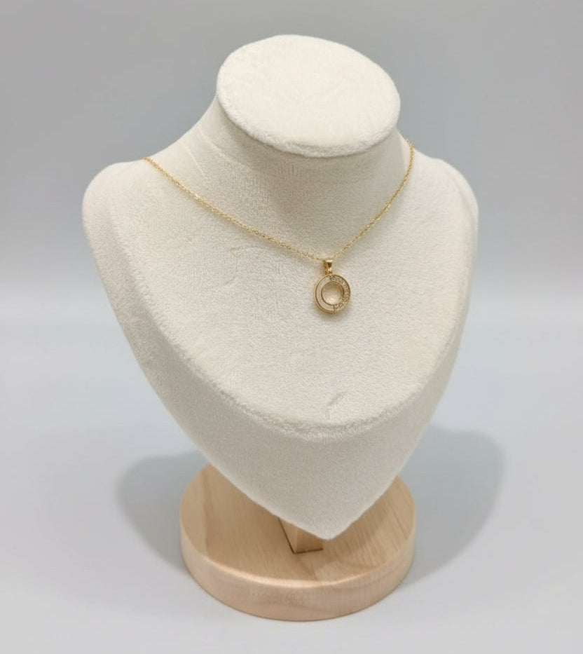 Minimal Circle Pendant Necklace – Gold Finish | Anti-Tarnish