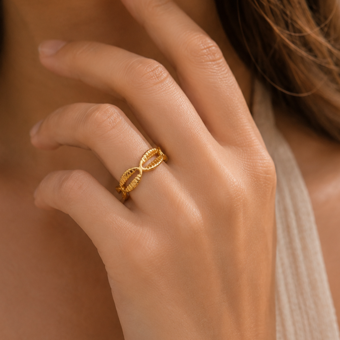 Shell Motif Adjustable Ring
