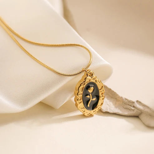 Vintage Floral Pendant Necklace (Anti-Tarnish)